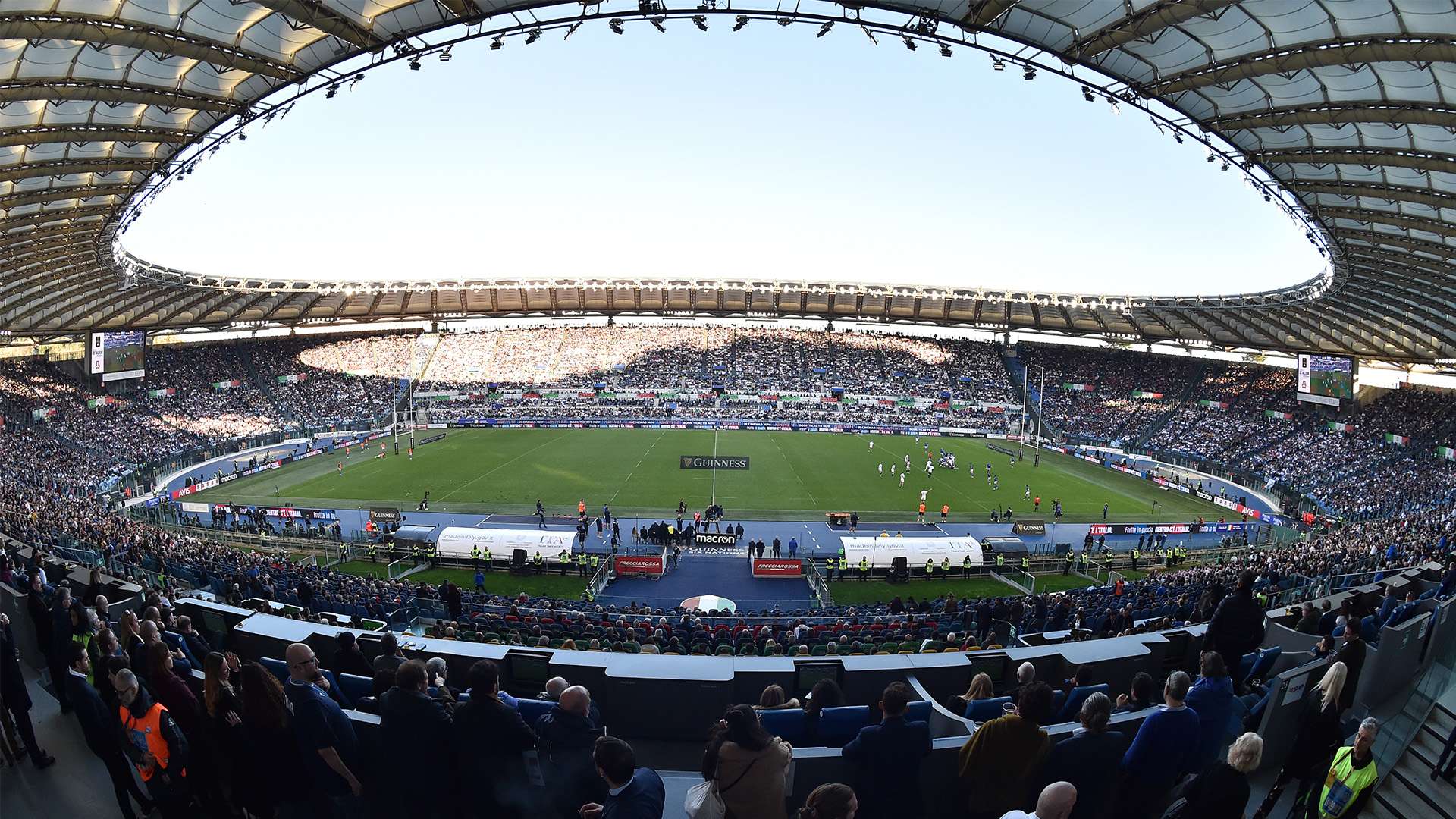 利的激烈碰 利的激烈碰